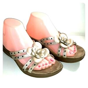 Bare Traps 9 sandals